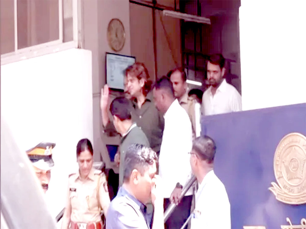 कुणाल कामरा विवाद: शिवसेना युवा विंग के 11 सदस्य गिरफ्तार।